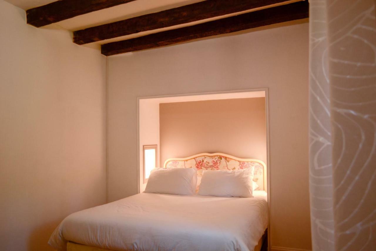 Chambres D'Hotes Domaine Du Hameau Baylesse Saint-Jean-d'Aigues-Vives Luaran gambar